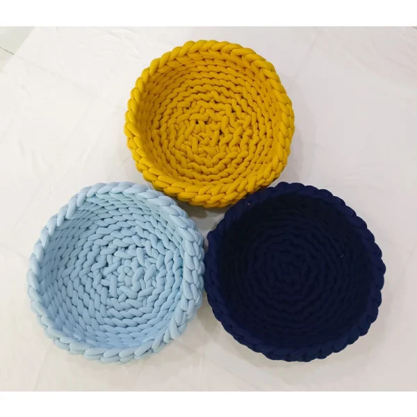 Wholesale Pet Sleep Products Round Dog Bed with Cover Blanket for Pets Cats and Dogs Winter Warm Bed Nest Bulk Export - Image 4