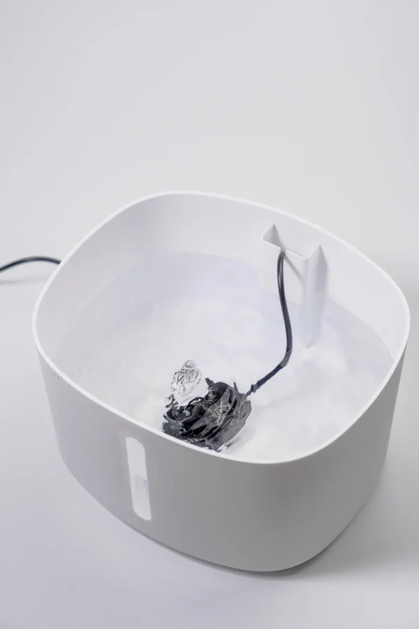 Peen Car Pet Water Dispenser Leak-Proof Cat and Dog Plastic Bowl - Image 4